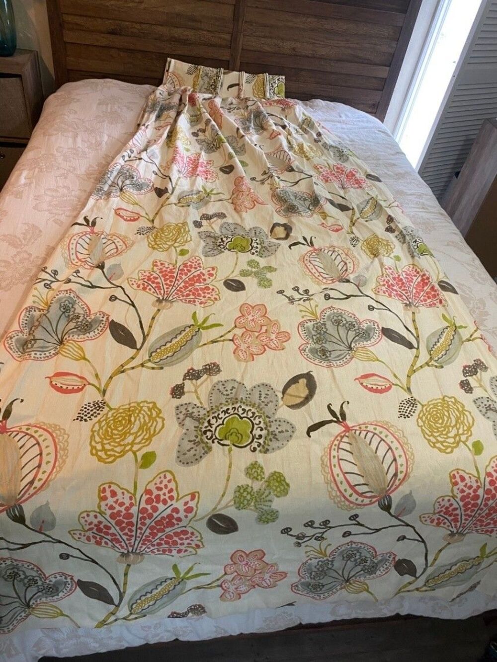 Jacobean Floral Pinch Pleated Cream Lined Drapery Floral Panels Set of 4 EUC